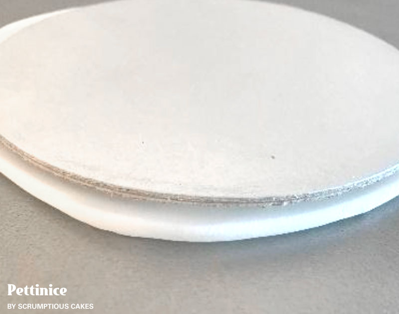 Keep the white Pettinice quite thick, as seen here.