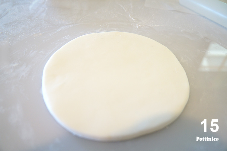 15. Mix approximately 100 grams of white Pettinice with 1/4tps of Tylose powder and then roll out and cut into a circle shape that is large enough to be a "Saucer"