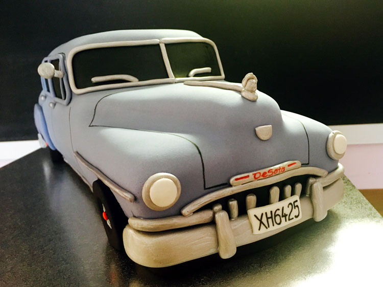 Di Soto Car cake by Fiona Saunders