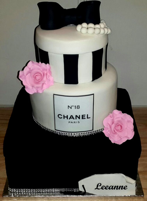 Fashion cake by Myrtle van den Berg